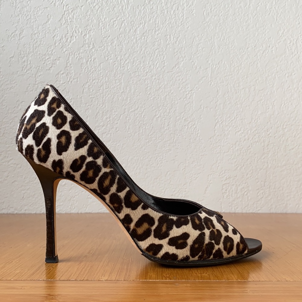Manolo Blahnik Peep Toe Pump